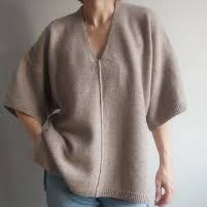 Jigsaw Women's V-Neck Sweater in Taupe